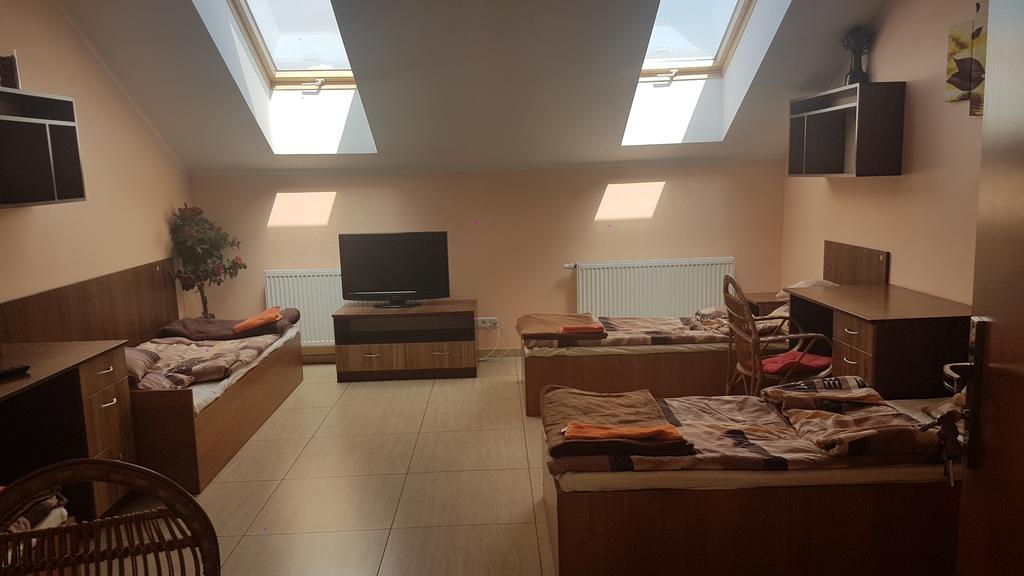 Hostel Rafcar Μπίντγκοστς Εξωτερικό φωτογραφία